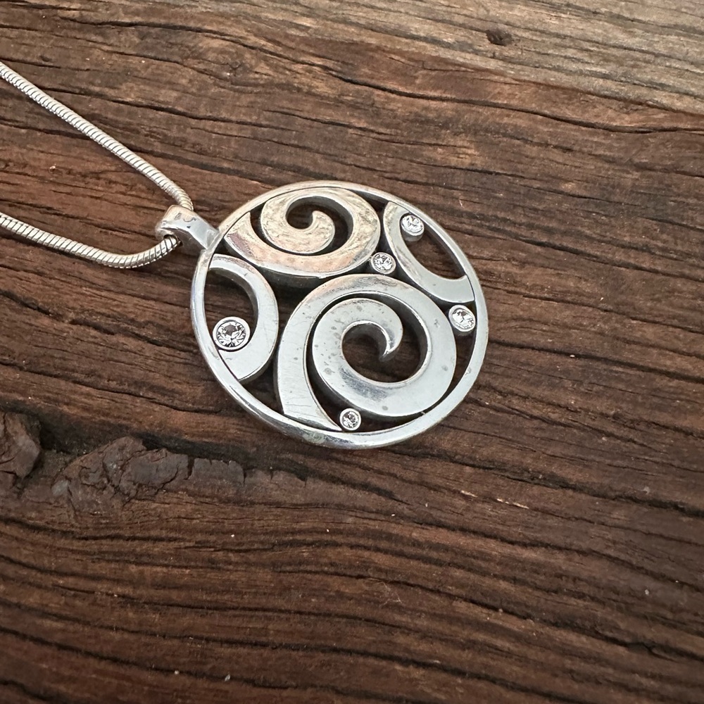 BRIGHTON ❤️ “London Groove” Medallion Pendant Necklace - Picture 1 of 6